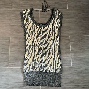 Le Chateau Women’s Black Silver Sequin Sweater Sz Medium Party Shine‎ Sparkle